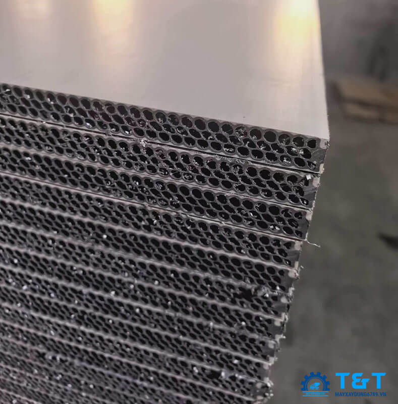 Tấm ván cốp pha nhựa PP
